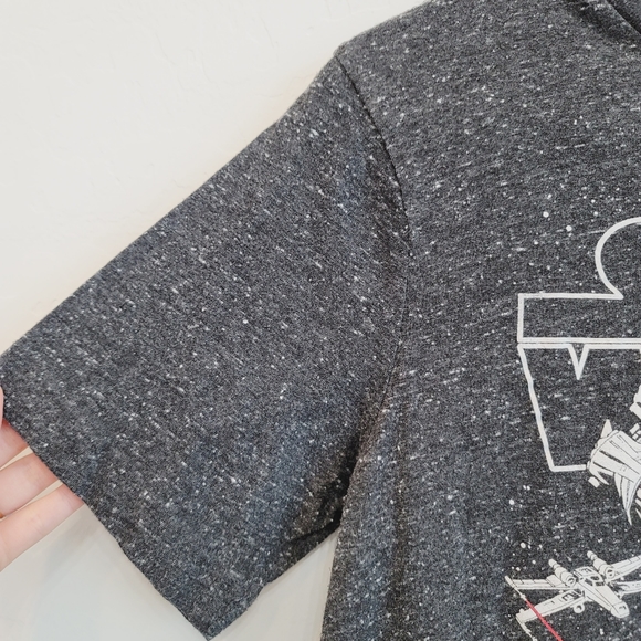 💕 Star Wars Gray Graphic Tee Boy's Size XL - Picture 4 of 9